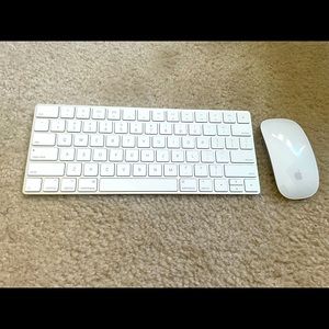 Apple Magic Mouse & Keyboard